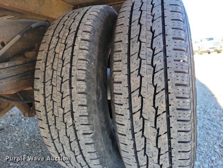 image for item EA2725 2018 Chevrolet Express Bay Bridge box truck