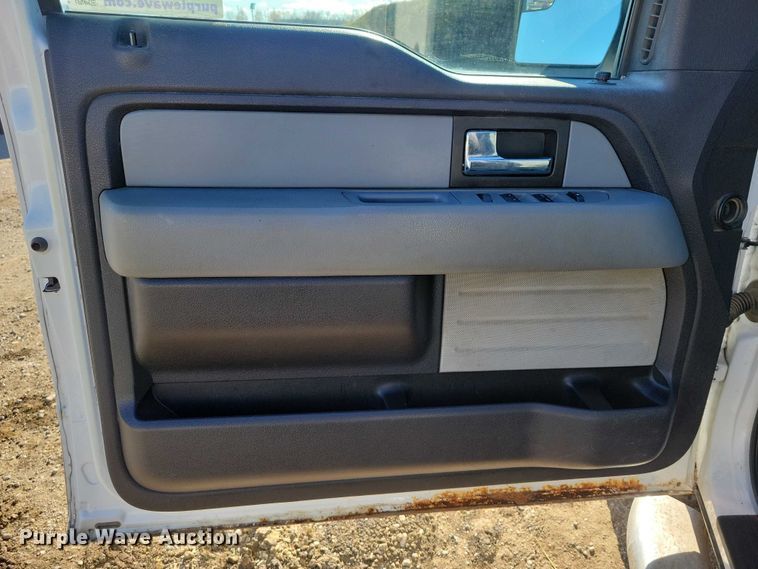 image for item EA2730 2013 Ford F150 SuperCab pickup truck