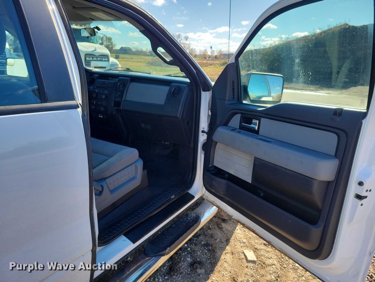 image for item EA2730 2013 Ford F150 SuperCab pickup truck