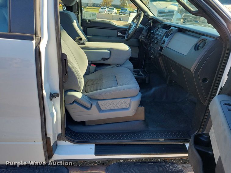 image for item EA2730 2013 Ford F150 SuperCab pickup truck