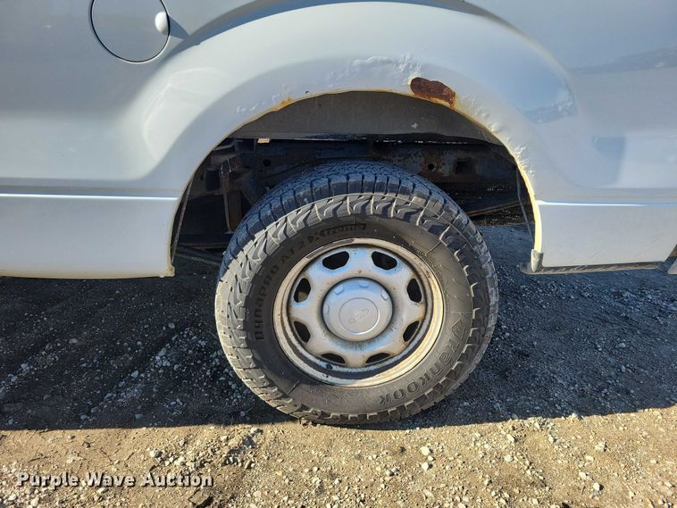 image for item EA2730 2013 Ford F150 SuperCab pickup truck