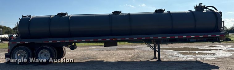 image for item EA7027 2010 Proco vacuum trailer