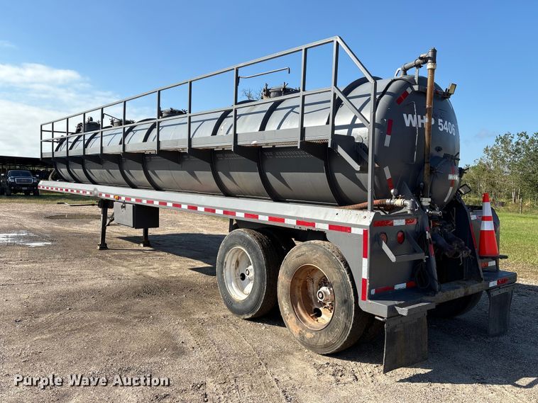 image for item EA7027 2010 Proco vacuum trailer