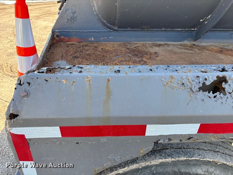 image for item EA7027 2010 Proco vacuum trailer