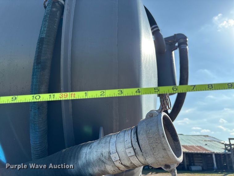 image for item EA7027 2010 Proco vacuum trailer