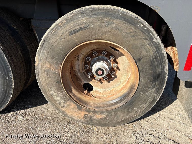 image for item EA7027 2010 Proco vacuum trailer