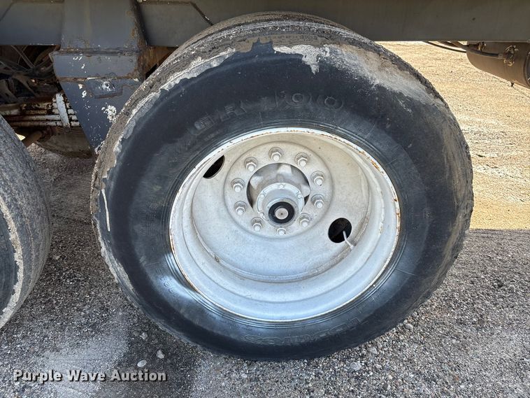 image for item EA7027 2010 Proco vacuum trailer