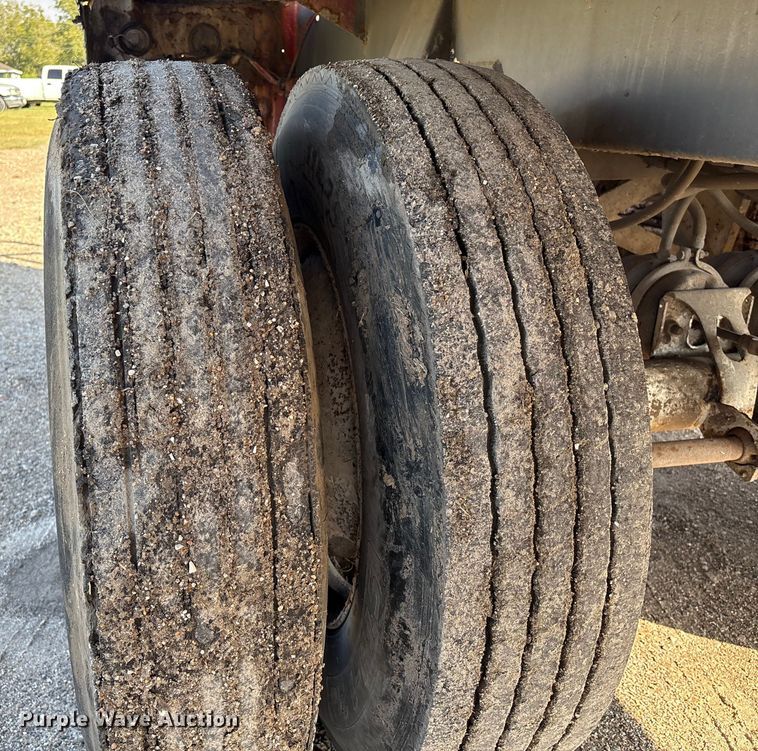 image for item EA7027 2010 Proco vacuum trailer