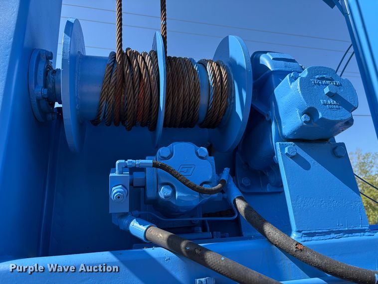 image for item EA7034 Marina Planet H25/2 marine travel lift