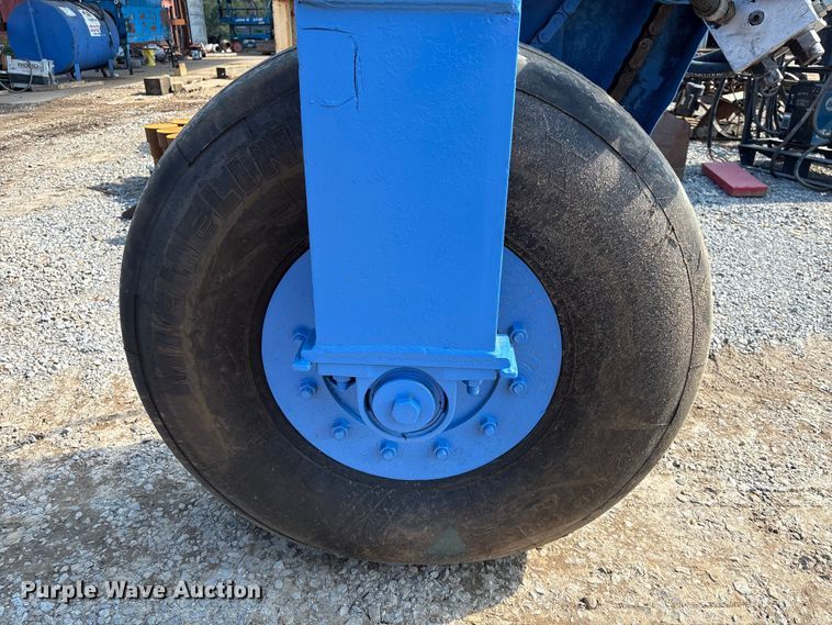 image for item EA7034 Marina Planet H25/2 marine travel lift