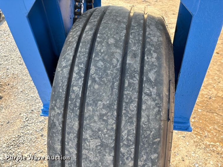 image for item EA7034 Marina Planet H25/2 marine travel lift