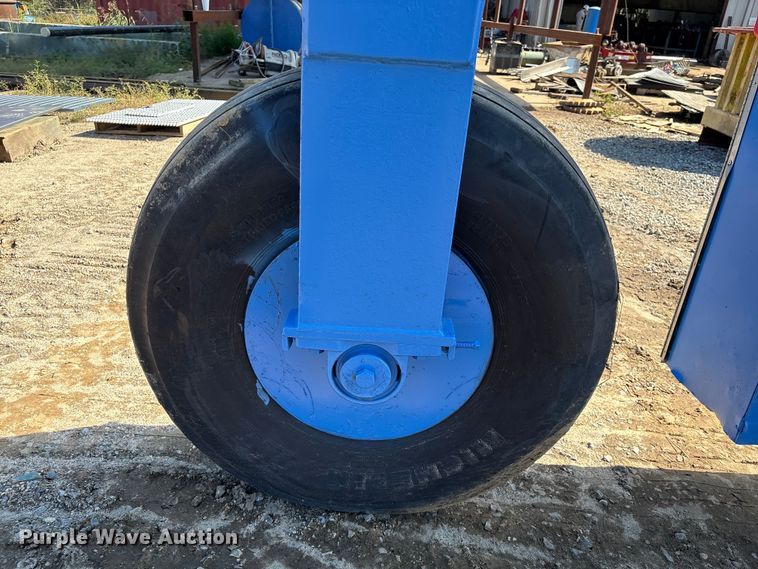 image for item EA7034 Marina Planet H25/2 marine travel lift