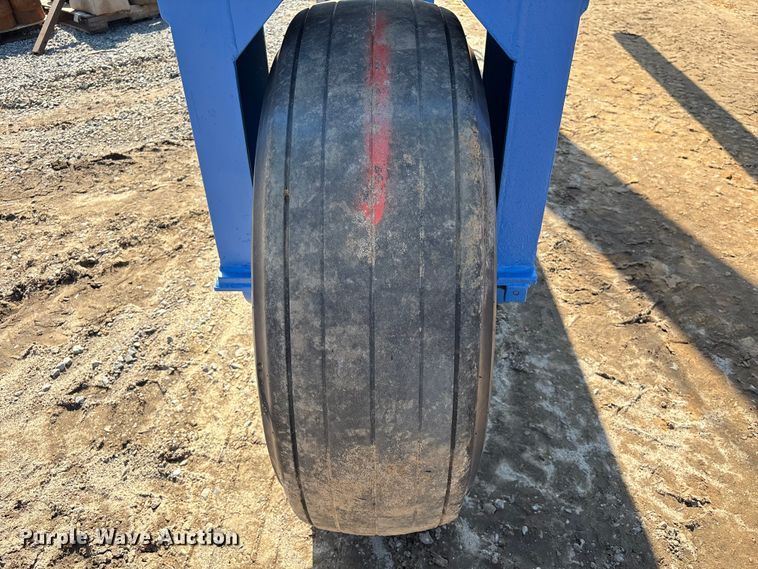 image for item EA7034 Marina Planet H25/2 marine travel lift