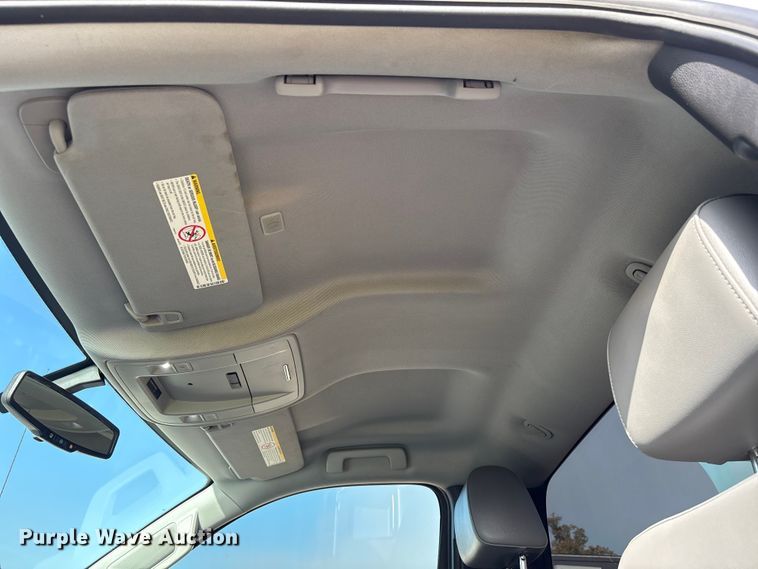 image for item EA7042 2019 Chevrolet Silverado 5500 truck cab and chassis