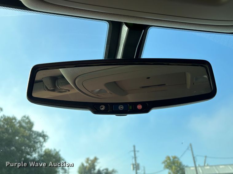 image for item EA7042 2019 Chevrolet Silverado 5500 truck cab and chassis