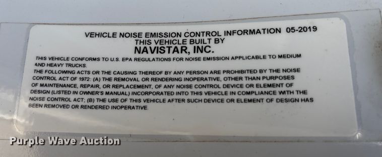 image for item EA7042 2019 Chevrolet Silverado 5500 truck cab and chassis