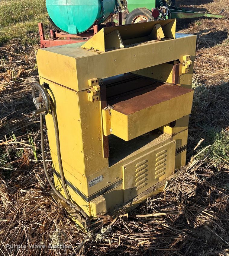 image for item EA7716 Tools