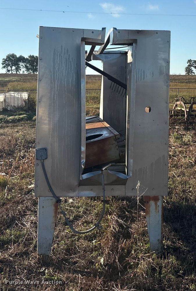 image for item EA7718 Powder coat booth 