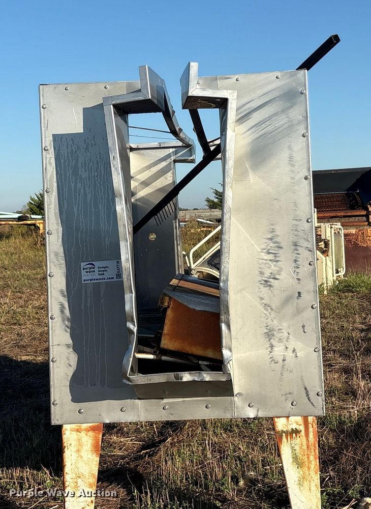 image for item EA7718 Powder coat booth 