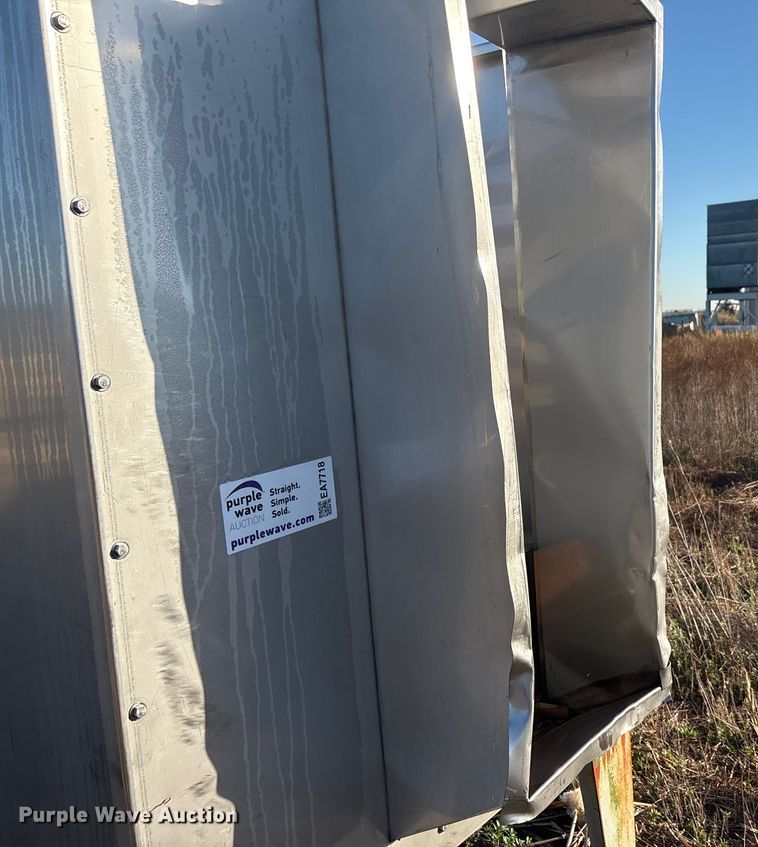 image for item EA7718 Powder coat booth 