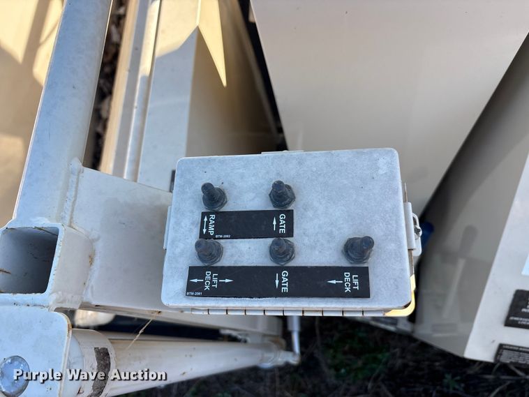 image for item EA7719 Aircraft boarding stairs