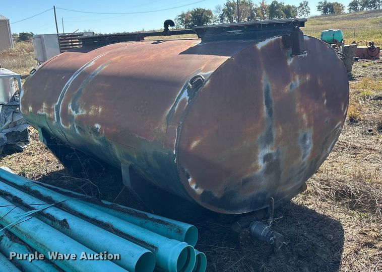 image for item EA7726 Tank