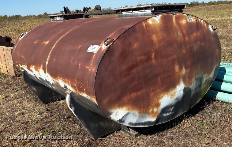 image for item EA7726 Tank