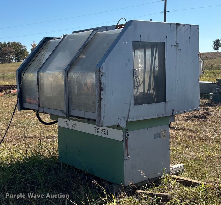 image for item EA7732 TST Tripet 100 CNC mill