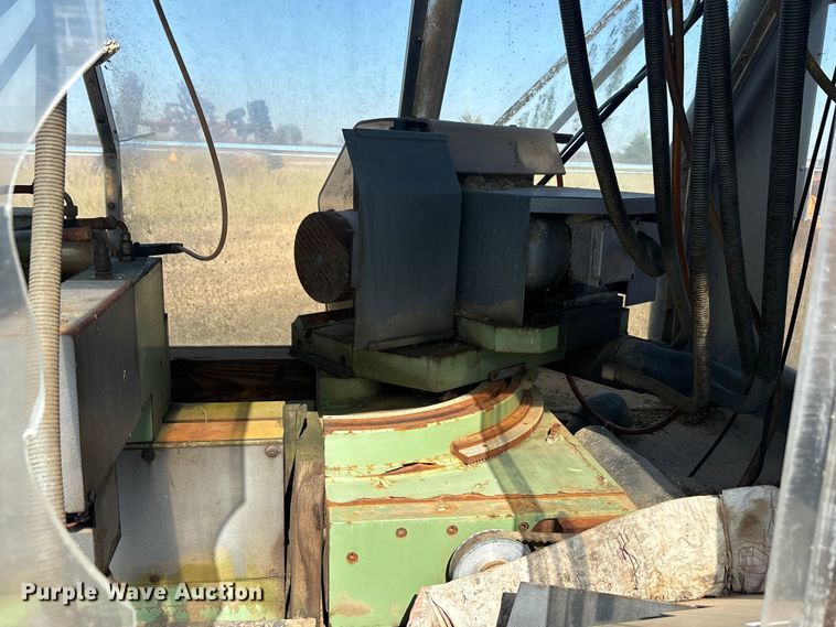 image for item EA7732 TST Tripet 100 CNC mill