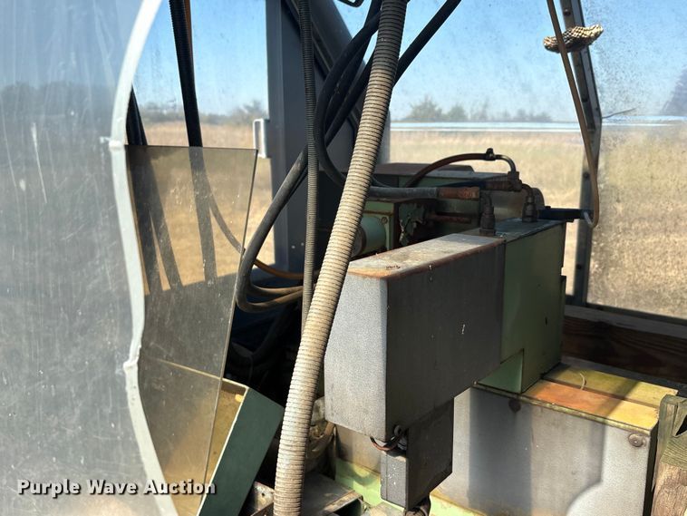 image for item EA7732 TST Tripet 100 CNC mill