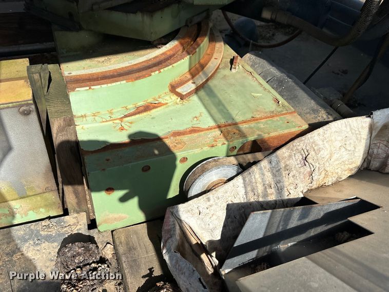 image for item EA7732 TST Tripet 100 CNC mill