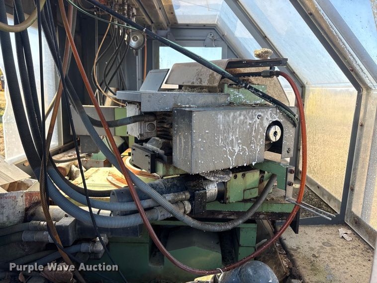 image for item EA7732 TST Tripet 100 CNC mill