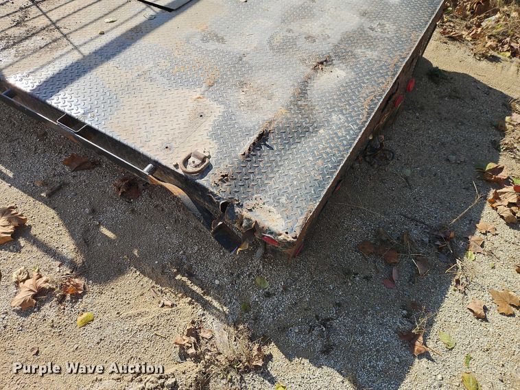 image for item EB8424 Hillsboro flatbed pickup truck bed