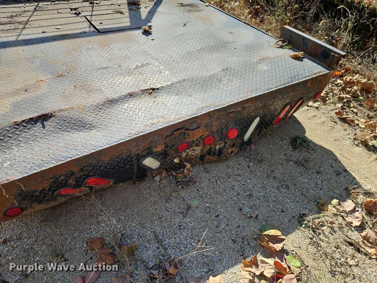 image for item EB8424 Hillsboro flatbed pickup truck bed