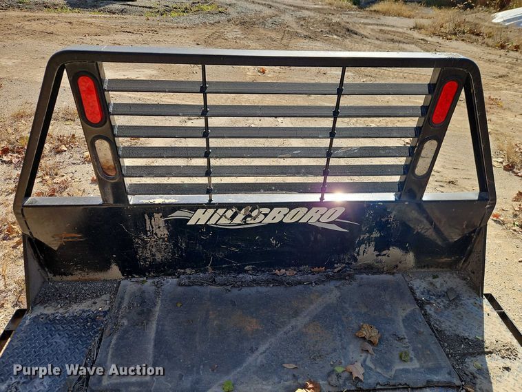 image for item EB8424 Hillsboro flatbed pickup truck bed
