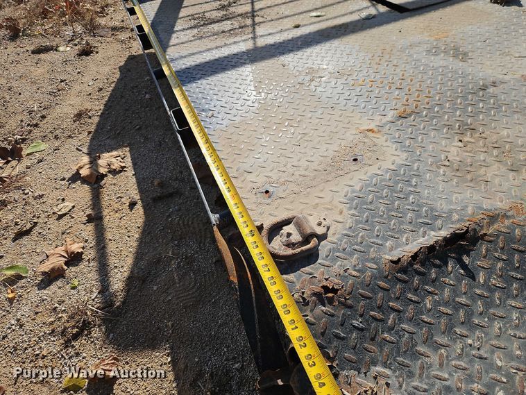 image for item EB8424 Hillsboro flatbed pickup truck bed