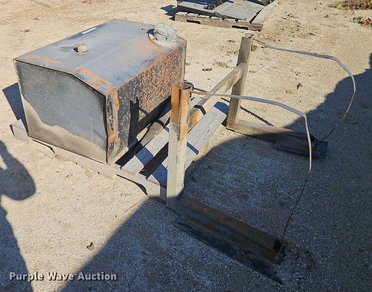 image for item EB8427 Truck and trailer parts