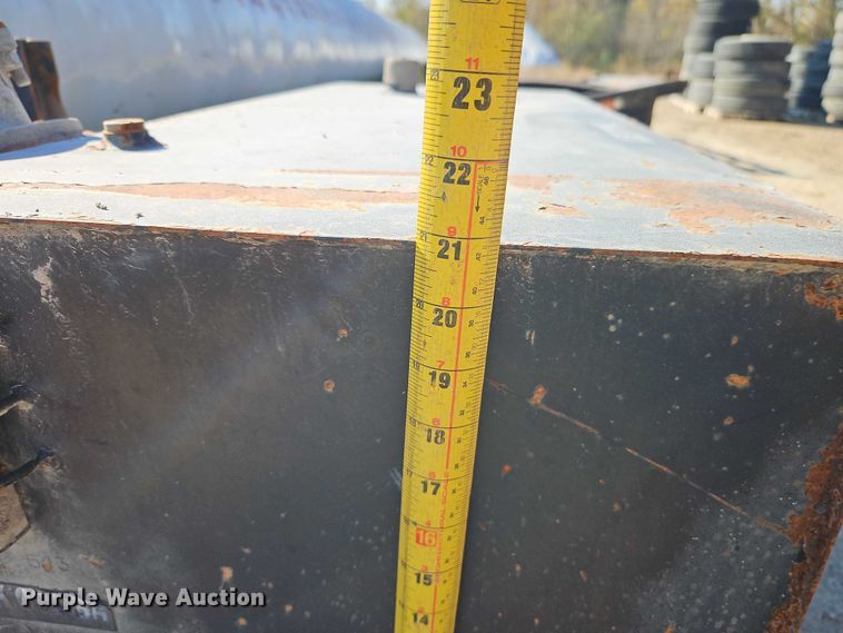 image for item EB8427 Truck and trailer parts