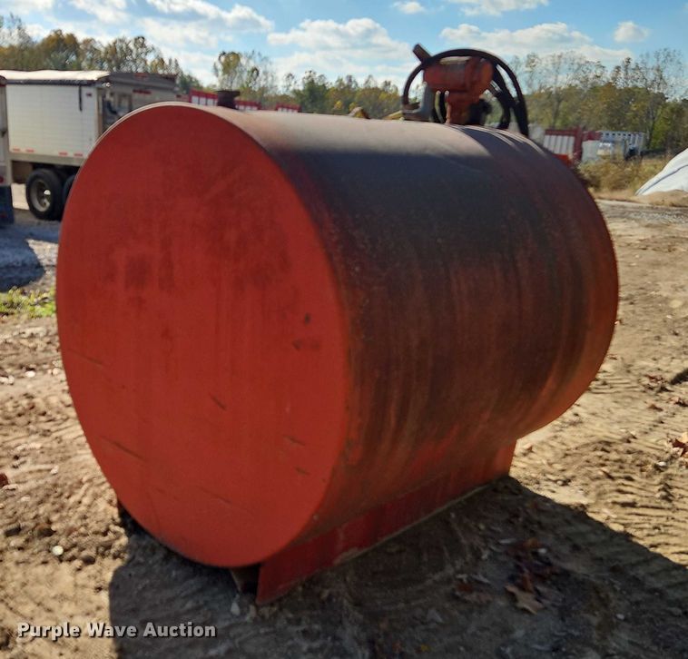 image for item EB8428 Fill-Rite 700A fuel tank