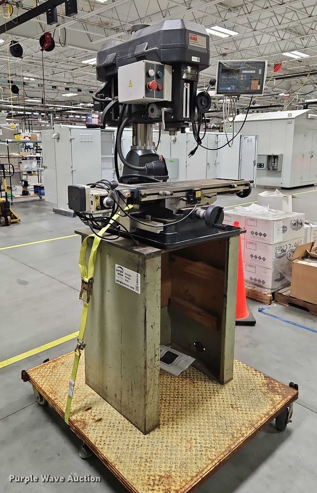 image for item EB8434 Dayton 2LKR1 milling machine