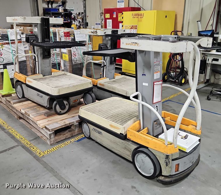 image for item EB8435 (3) Crown WAV50-118 vertical lifts