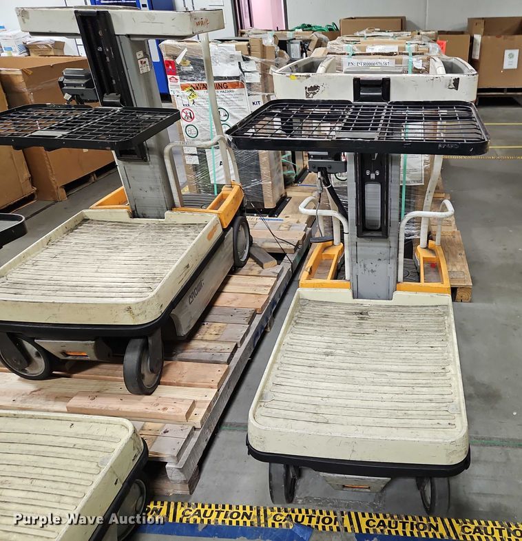 image for item EB8435 (3) Crown WAV50-118 vertical lifts