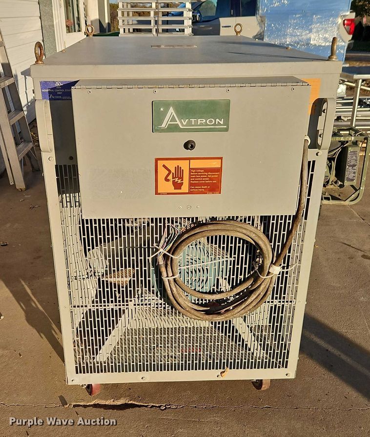 image for item EB8444 Avtron Millennium LPH400 D43233 load bank