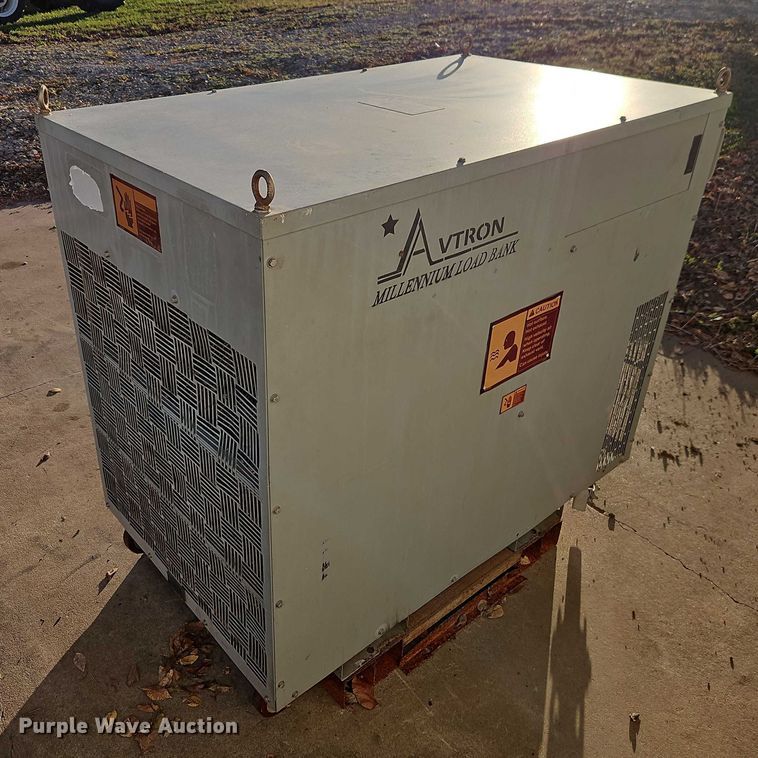 image for item EB8444 Avtron Millennium LPH400 D43233 load bank