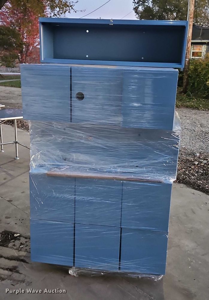 image for item EB8449 (13) Lista cabinets