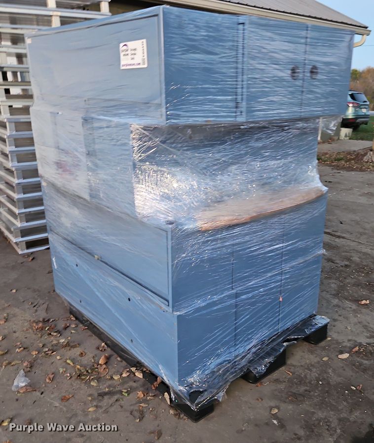 image for item EB8449 (13) Lista cabinets