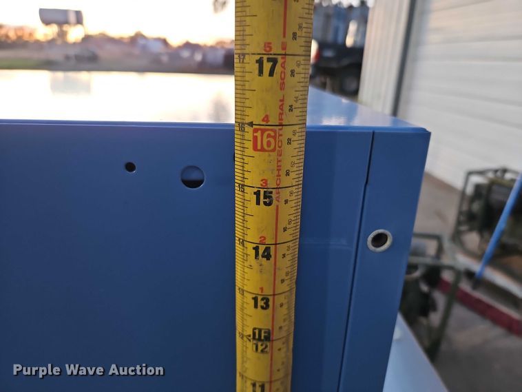 image for item EB8449 (13) Lista cabinets