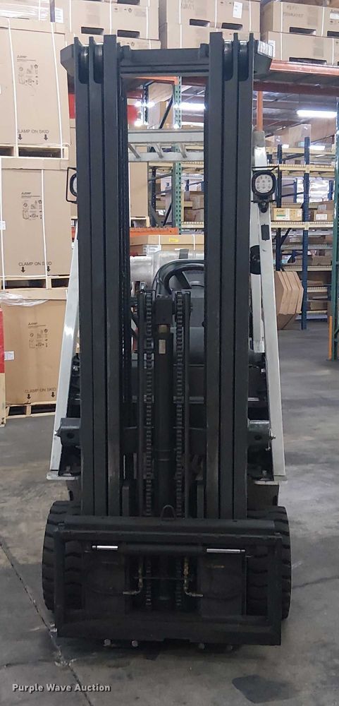 image for item EC1272 2016 UniCarriers CFS40 forklift