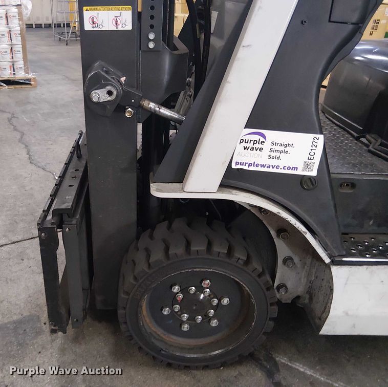 image for item EC1272 2016 UniCarriers CFS40 forklift
