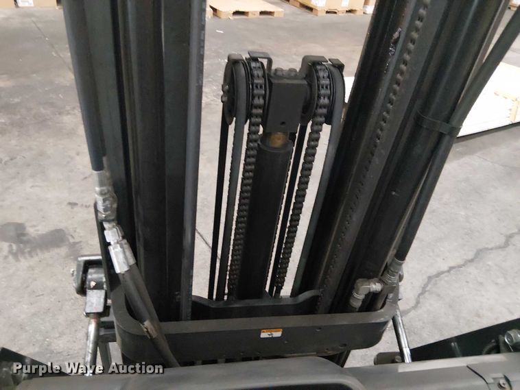 image for item EC1272 2016 UniCarriers CFS40 forklift